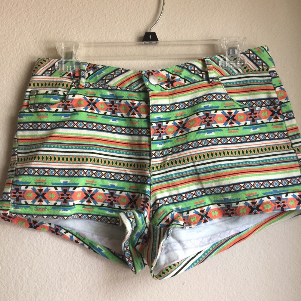 BILLY BY FLYING TOMATO SHORTS